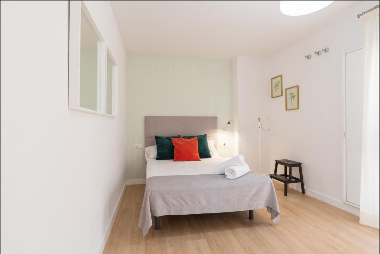 Merced10 2D Malaga Luaran gambar