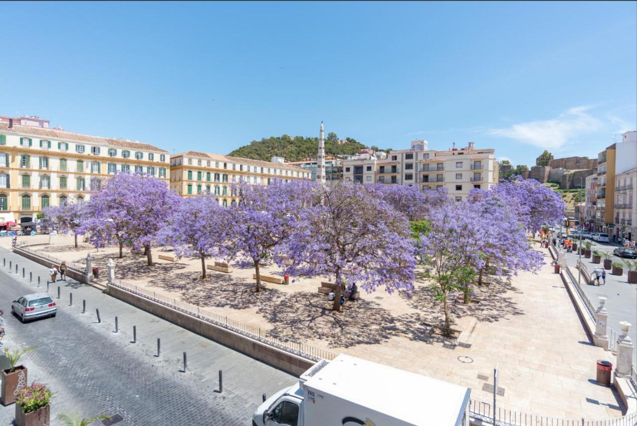 Merced10 2D Malaga Luaran gambar